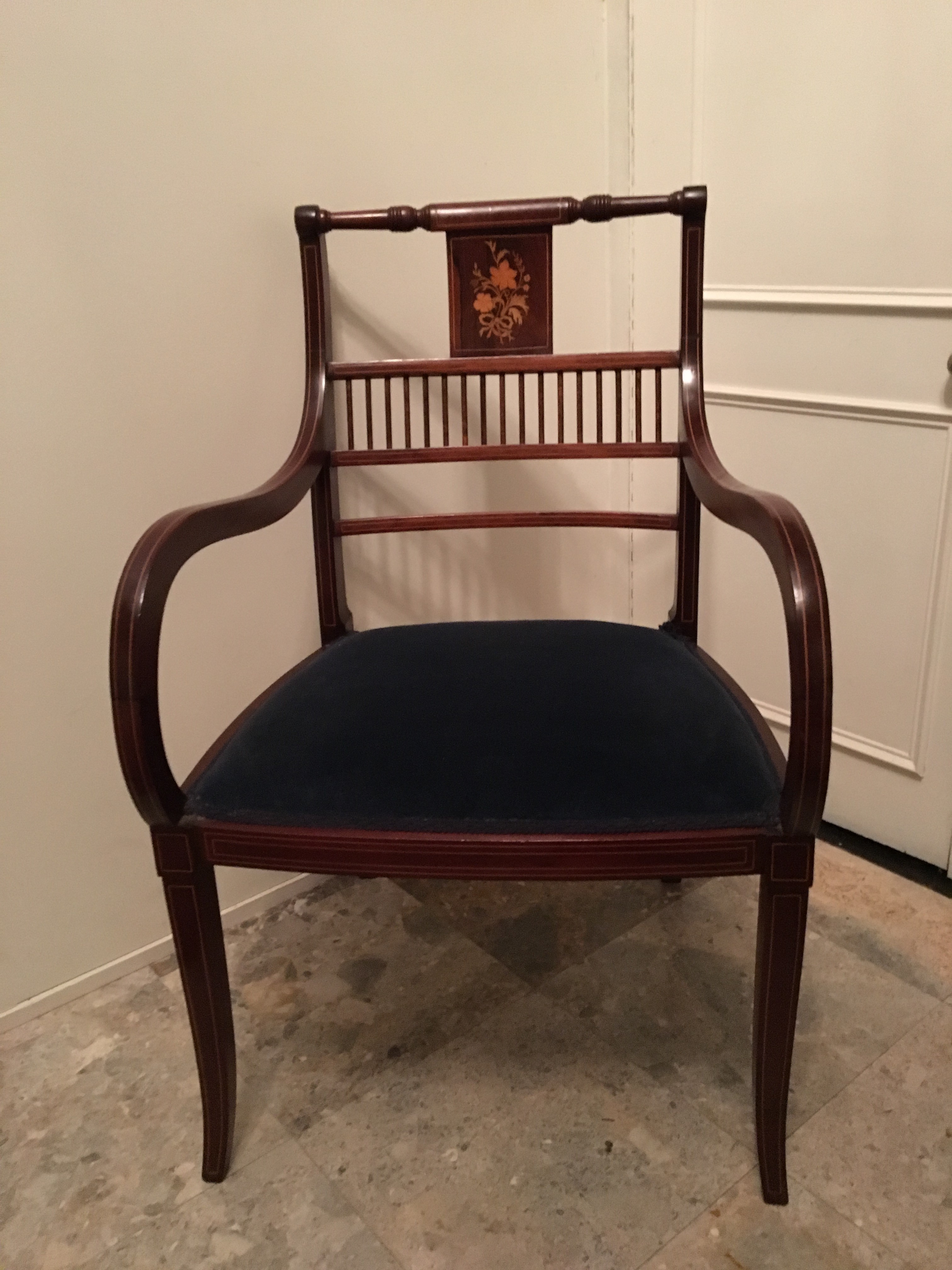 Hall Chair